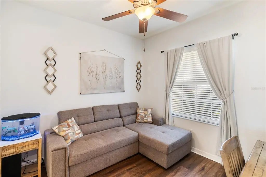 Gulf Shores Realty: 25 acf66c2cb349cbfffe9cc6d2ceef1aff l