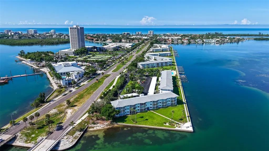 777 John Ringling Boulevard 2, SARASOTA