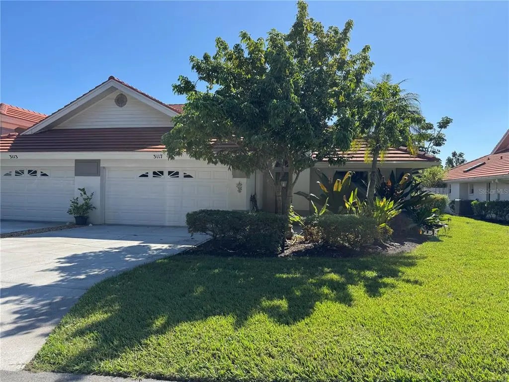 3117 Lake Park Lane 15, SARASOTA