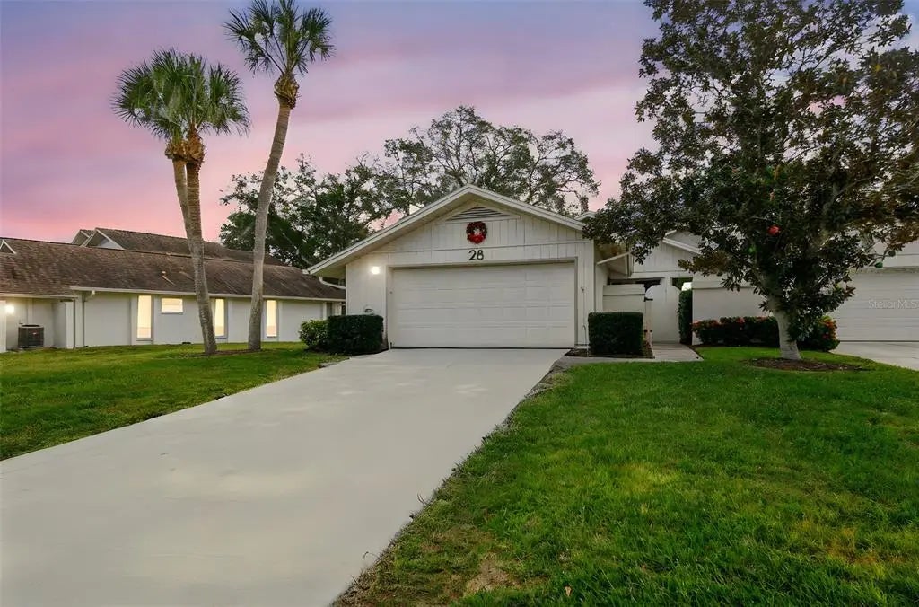 474 Lakeview Drive 28, PALM HARBOR