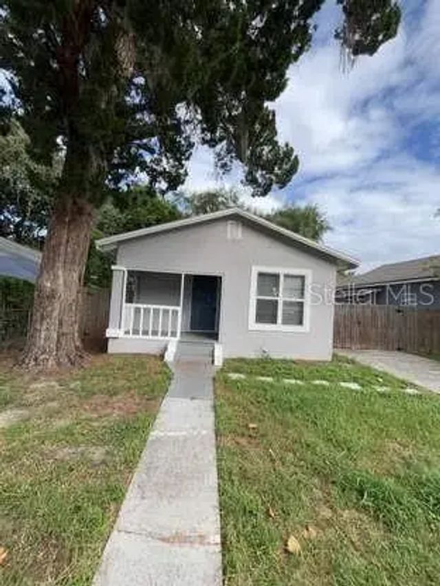 225 1st Street, WINTER GARDEN