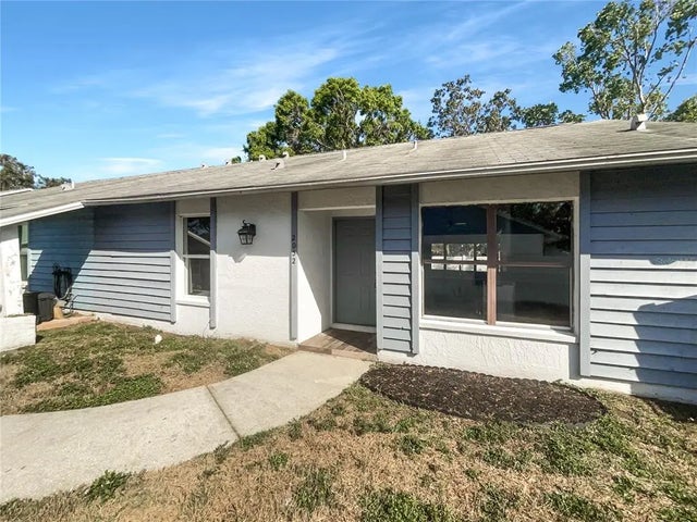 2052 Sheffield Court, OLDSMAR