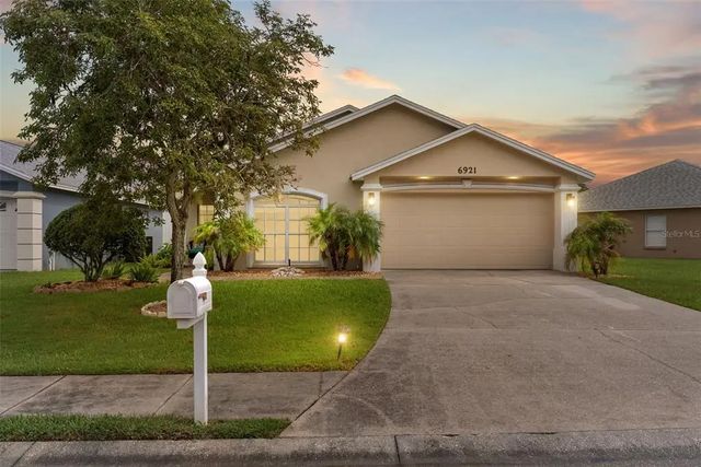 6921 Shimmering Drive, LAKELAND
