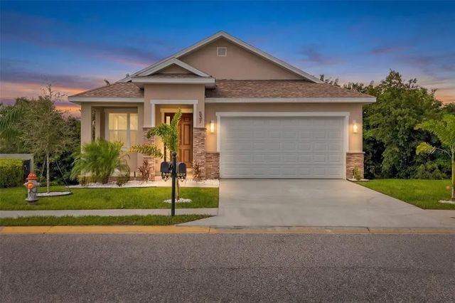537 Pineloch Drive, HAINES CITY