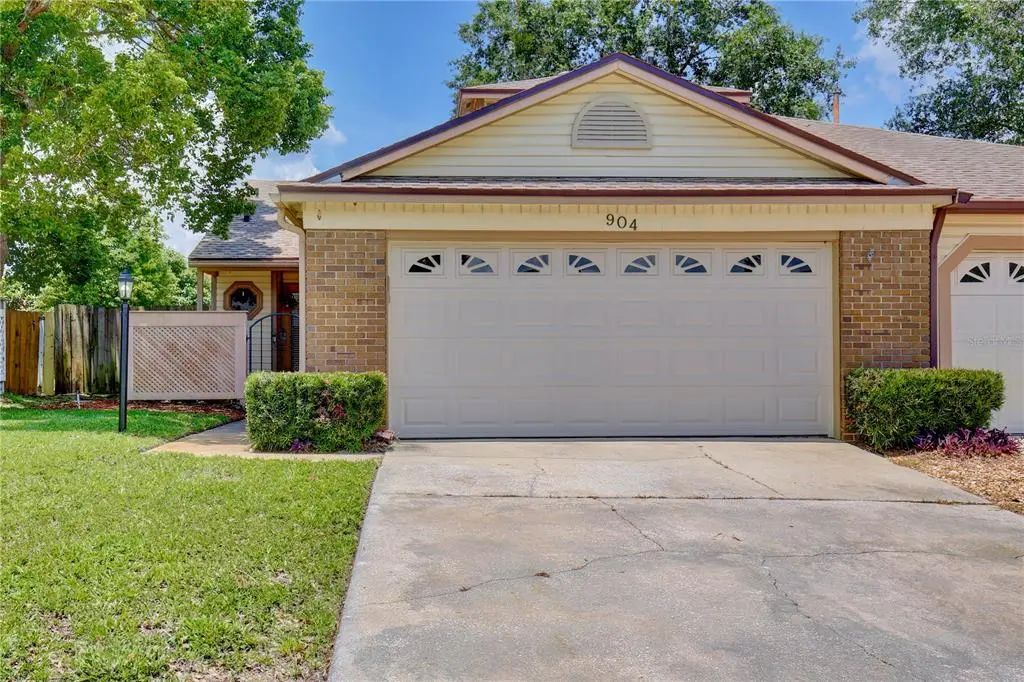 904 Norfolk Court, LONGWOOD