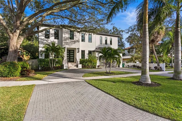 503 W Davis Boulevard, TAMPA