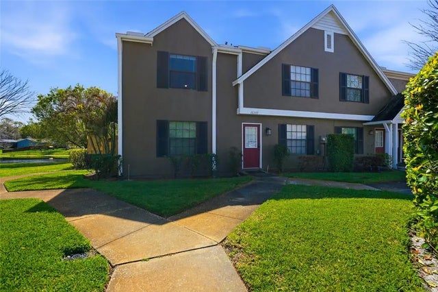 16511 Lake Brigadoon Circle, TAMPA