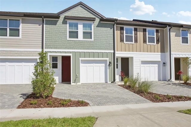 7582 Deer Valley Circle, TAMPA