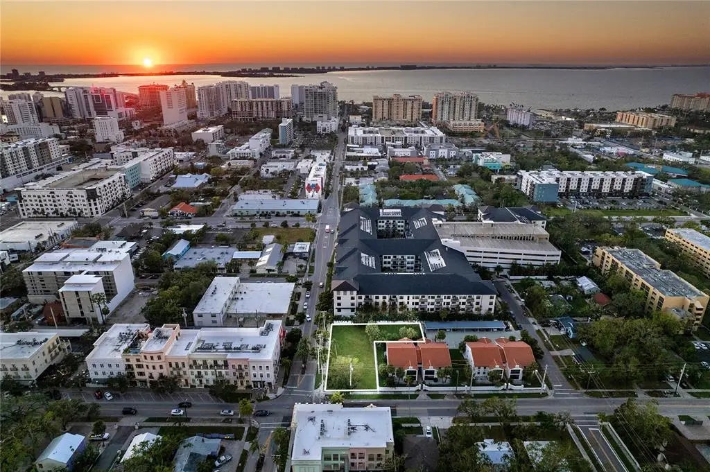 1575 Blvd Of The Arts