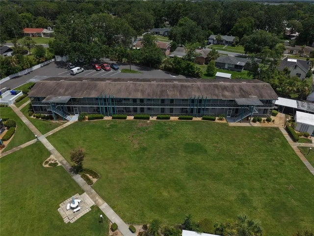 1600 W Lake Parker Drive B23, LAKELAND