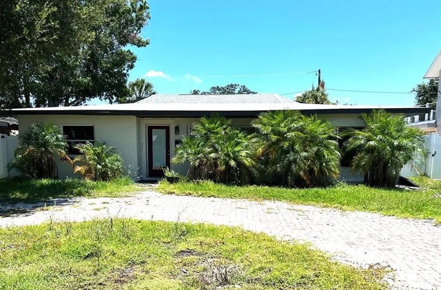 3811 Huntington Street Ne, ST PETERSBURG