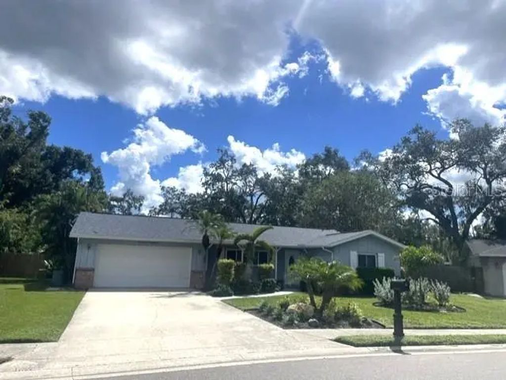 3737 Kingswood Drive, SARASOTA