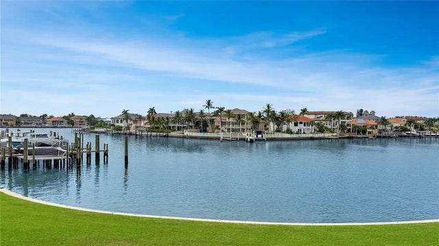 6240 Kipps Colony Court S 101, GULFPORT