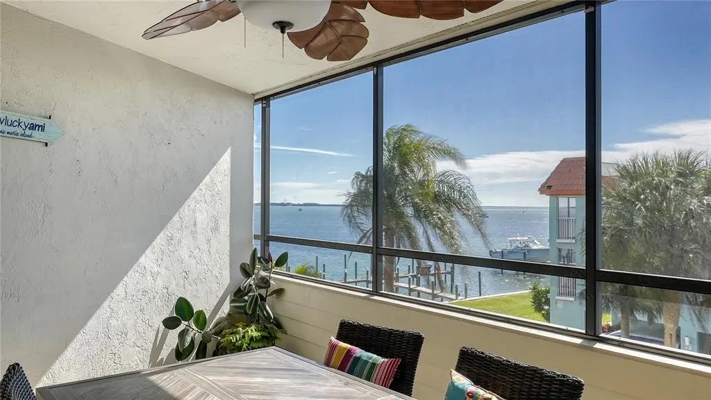 108 9th Street S E, BRADENTON BEACH