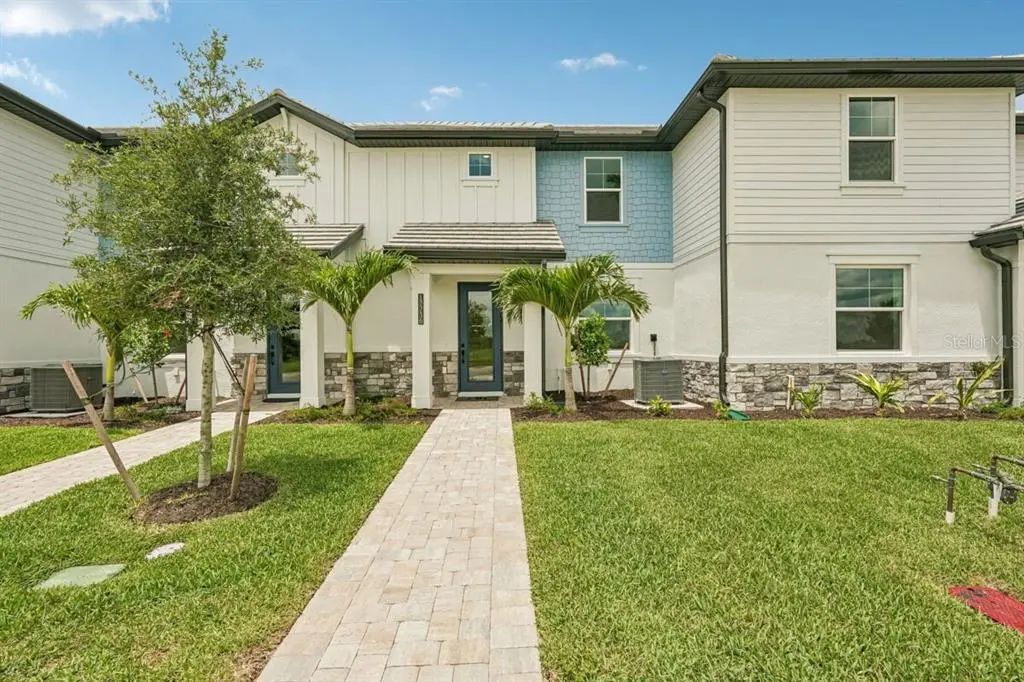 17830 Broadleaf Loop, VENICE