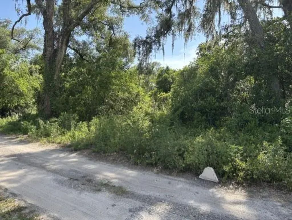 7157 Glory Road, ZEPHYRHILLS