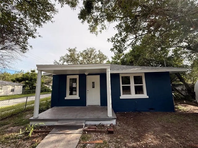 3425 E Powhatan Avenue, TAMPA