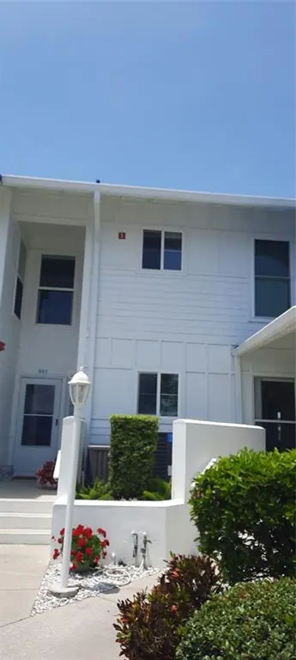 957 Sandpiper Circle, BRADENTON