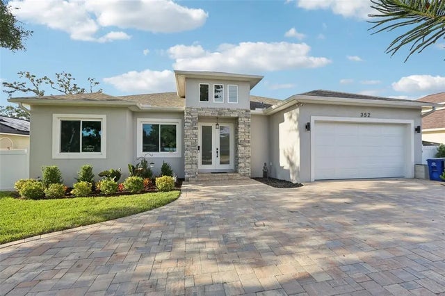 352 Mehlenbacher Road, BELLEAIR