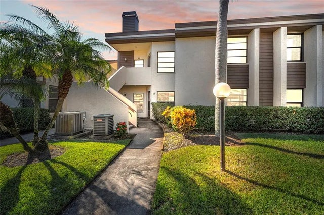 2850 Countrybrook Drive 13, PALM HARBOR