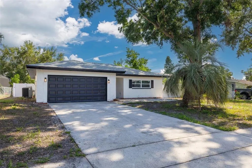 2436 Beacon Groves Boulevard, PALM HARBOR