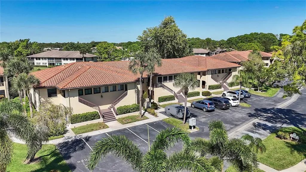 5205 Lake Village Drive 16, SARASOTA