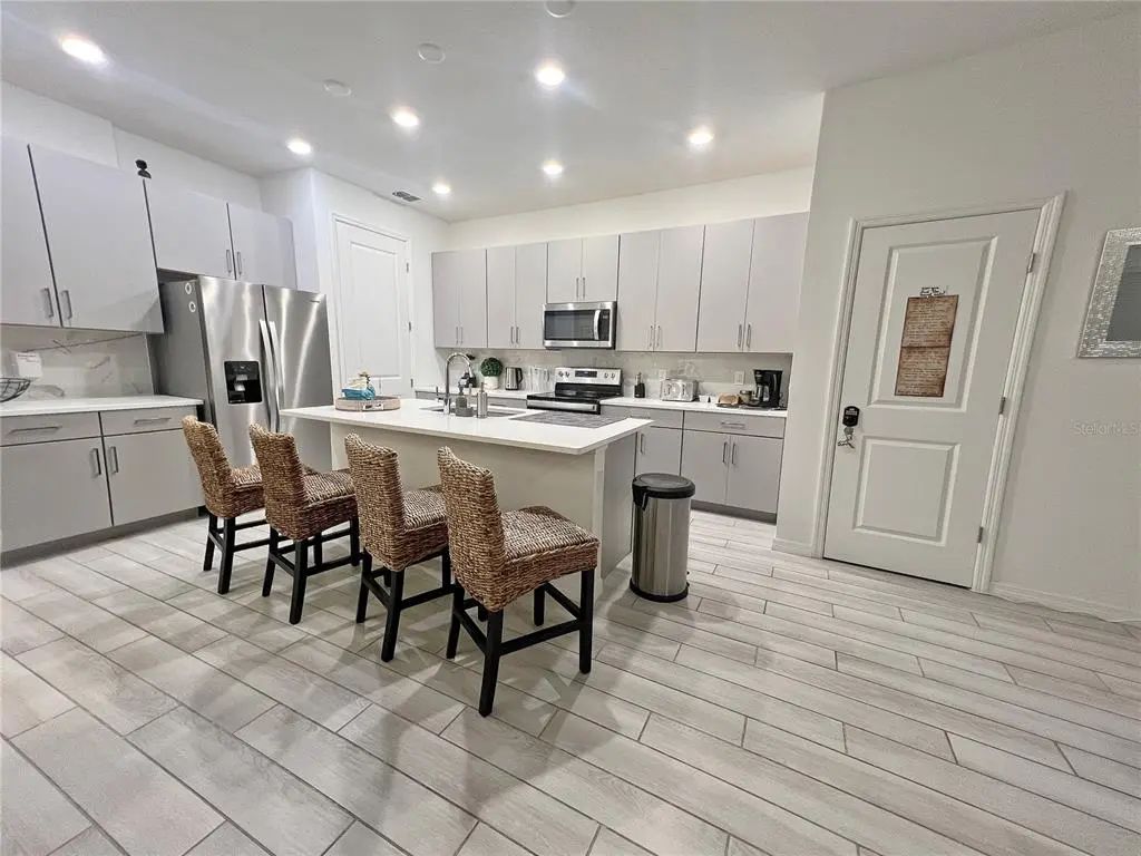 844 Benoi Drive, DAVENPORT