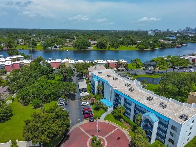 2424 W Tampa Bay Boulevard L301, TAMPA