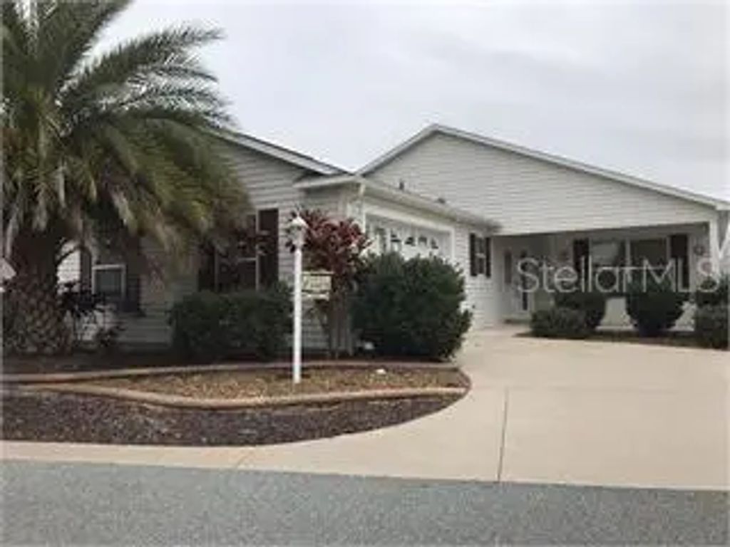3253 Candlewick Court, THE VILLAGES