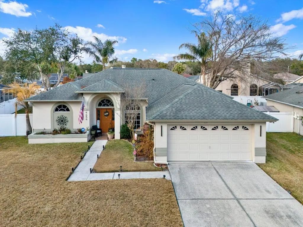 9656 Fox Hearst Road, TAMPA
