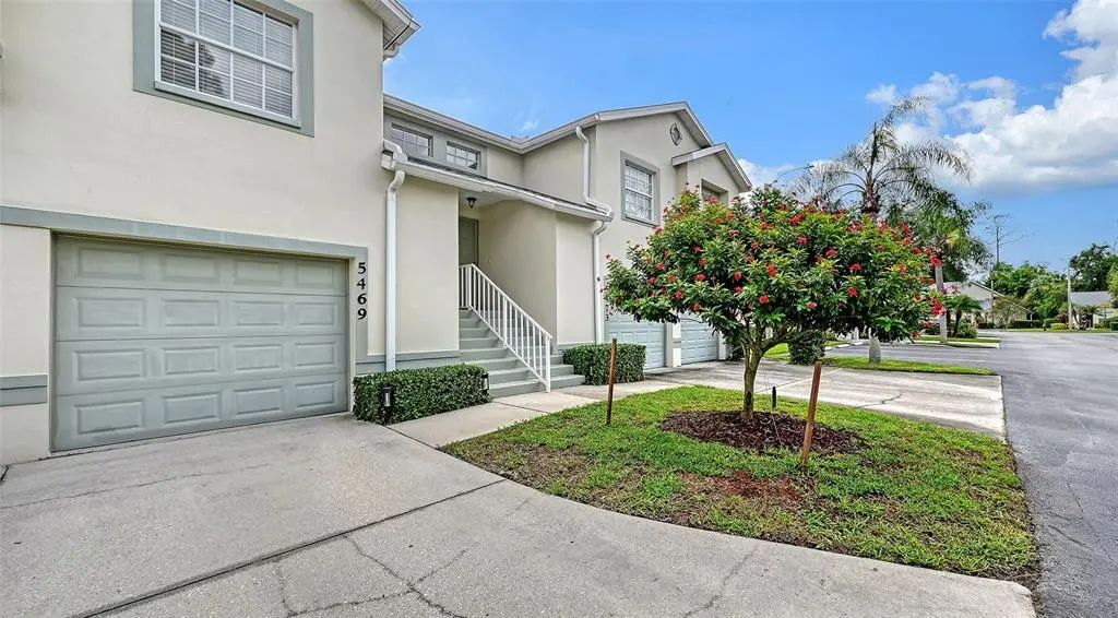 5469 Fair Oaks Street 5c, BRADENTON