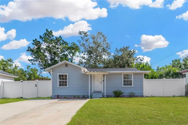 9901 N 46th Street, TAMPA