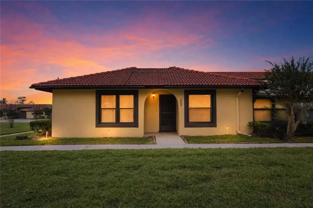 523 Hunter Circle, KISSIMMEE