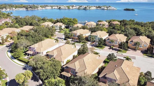 184 Banyan Bay Drive, ST PETERSBURG