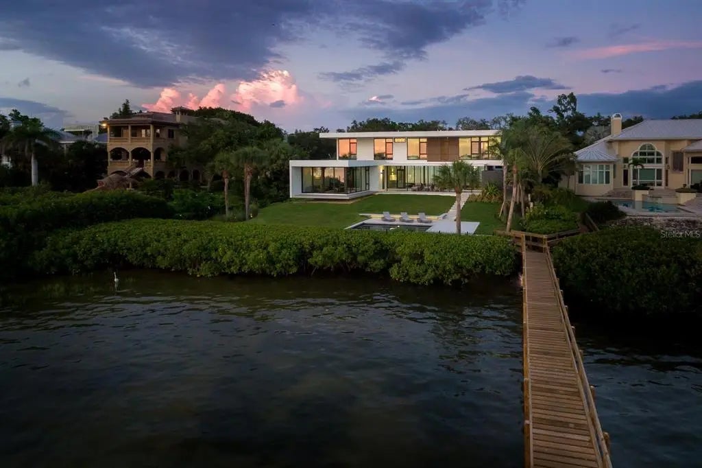 1500 Bayview Drive, SARASOTA