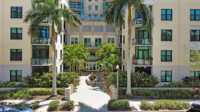 400 4th Avenue S 301, ST PETERSBURG