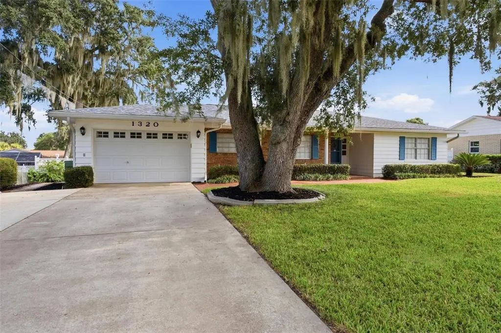 1320 Lee Court, LEESBURG
