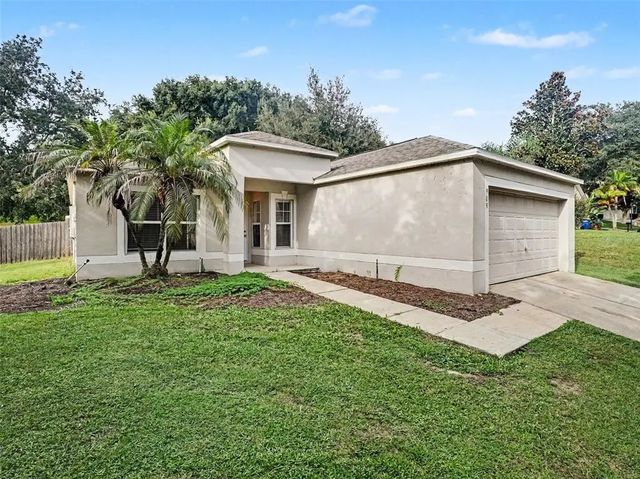 909 Bristle Cone Court, MINNEOLA