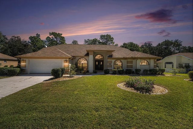 175 Pine Street, HOMOSASSA