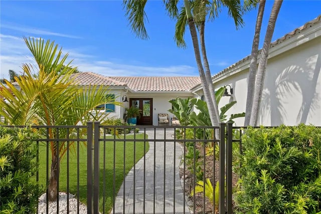 243 Hermosita Drive, ST PETE BEACH