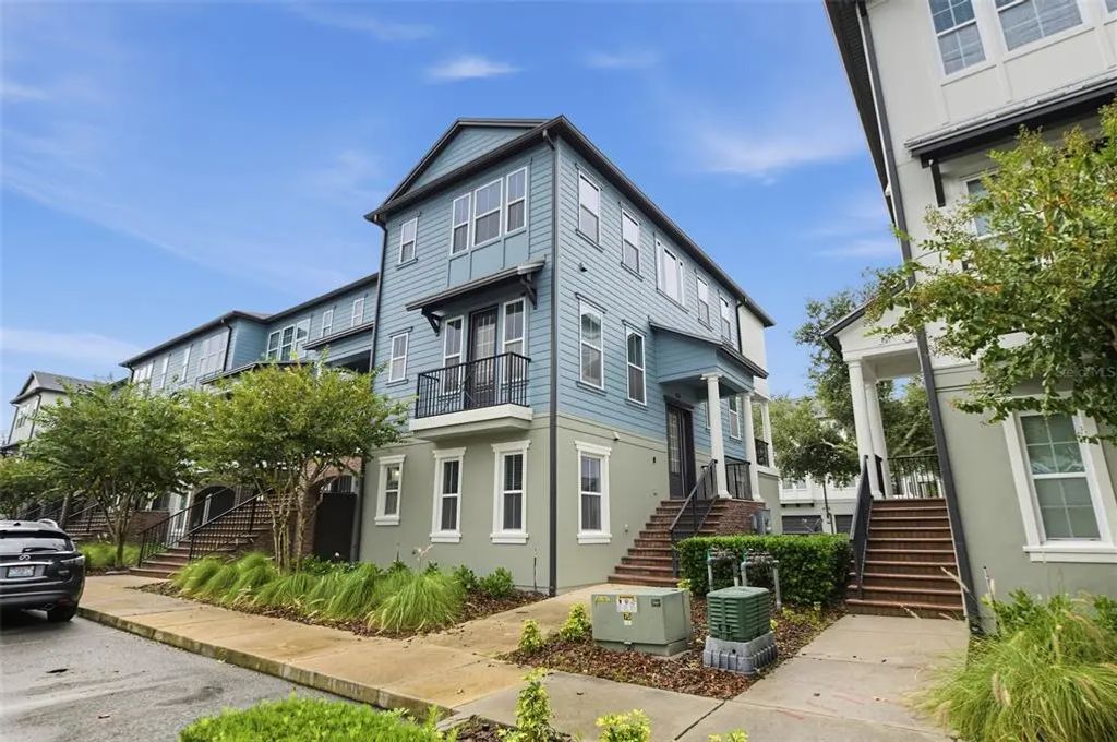 885 Taramundi Drive, OVIEDO