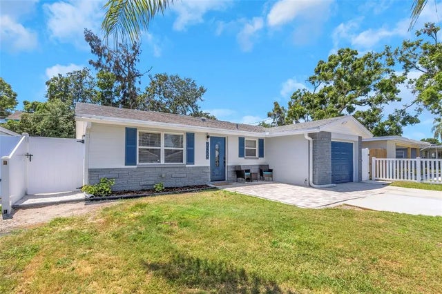 3450 Beechwood Terrace N, PINELLAS PARK