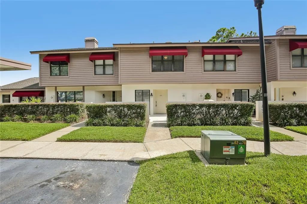 717 Oak Park Place, BRANDON