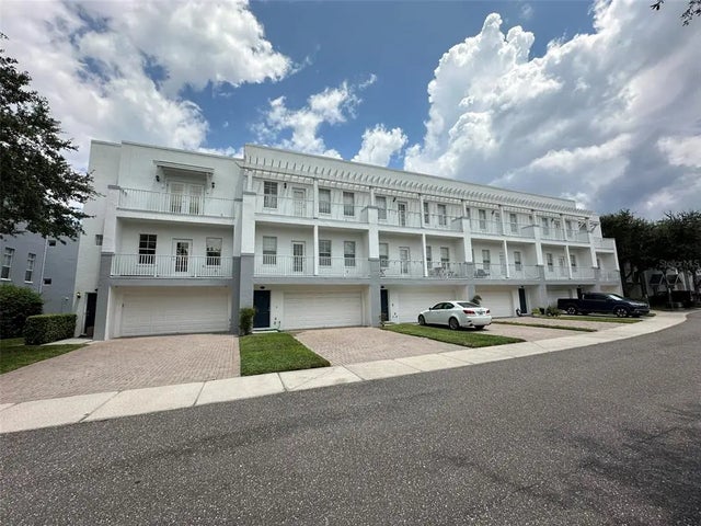 4523 Legacy Park Drive, TAMPA