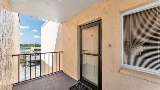 1130 N Lake Parker Avenue C321, LAKELAND