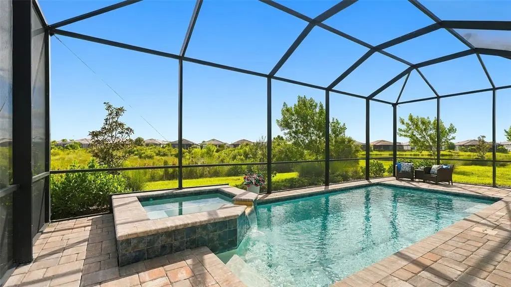 6036 Silver Grass Court, NOKOMIS