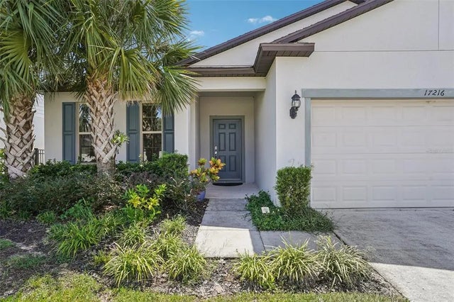 17216 Goldcrest Loop, CLERMONT
