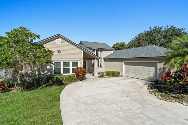 1226 Overlook Road, EUSTIS