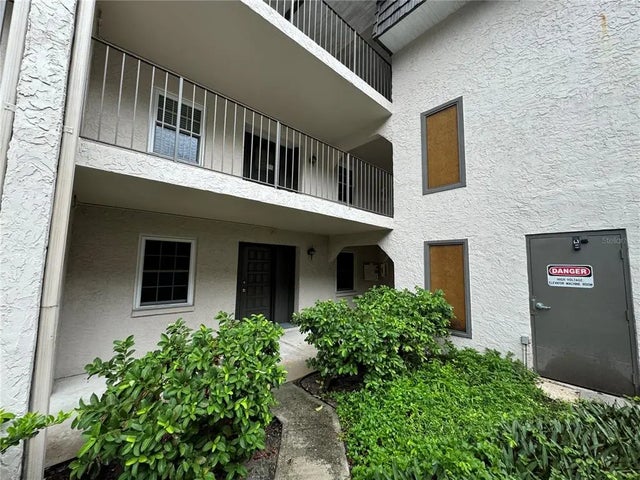 8799 Bardmoor Boulevard 103, SEMINOLE