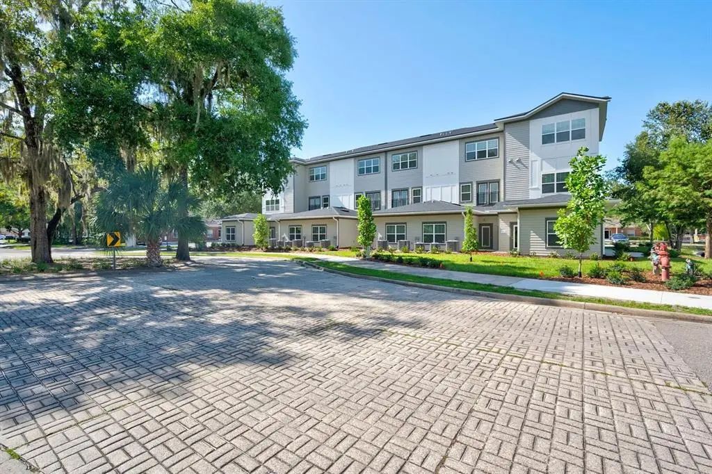 4120 Nw 37th Place 203, GAINESVILLE